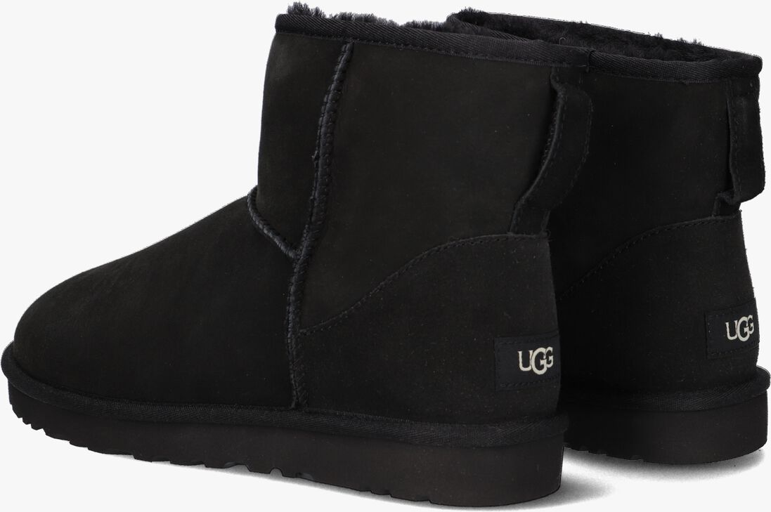 zwarte ugg vachtlaarzen m classic mini