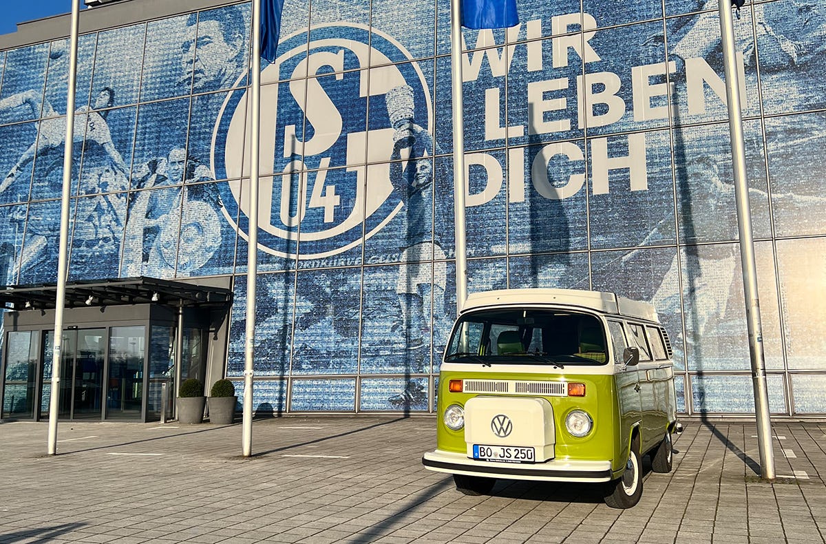 VW Bulli Tour und Schalke Arena