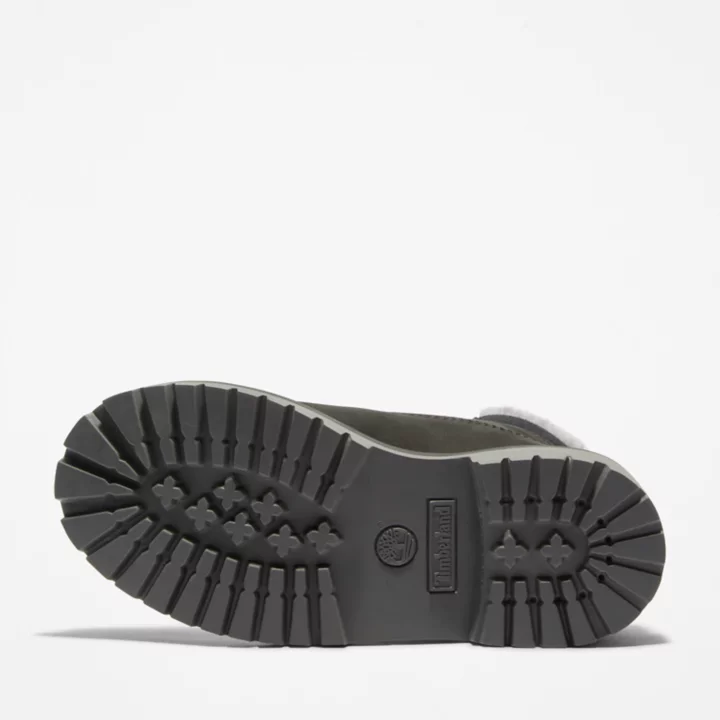 Bota de inverno Timberland Premium de 6 polegadas para jovens, na cor preta.