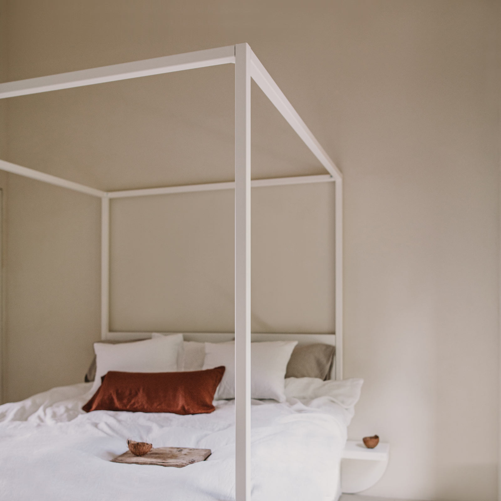 Hemelbed bedframe °02 | Wit 160 x 220 cm