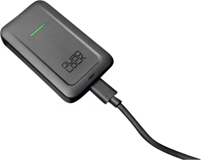 Bluetooth Apple CarPlay Auto KFZ Adapter mit USB A und USB C Verbindungskabel für Apple iOS Smartphones (QLA-CPA) - Schwarz