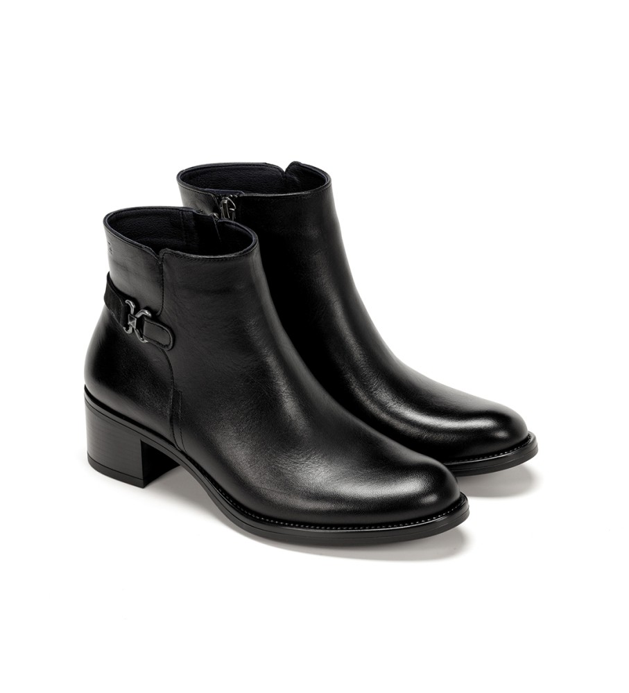 Botas de cano curto Dorking by Fluchos Chiara em couro preto - Salto de 5 cm -