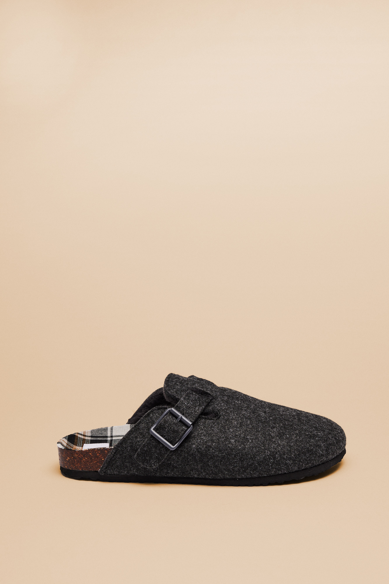 chinelo de tamanco xadrez peludo