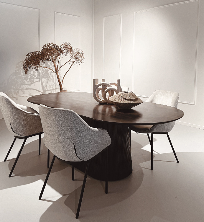 Eettafel Sally 230 cm ovaal Eettafel Saly 230 ovaal Licht bruin