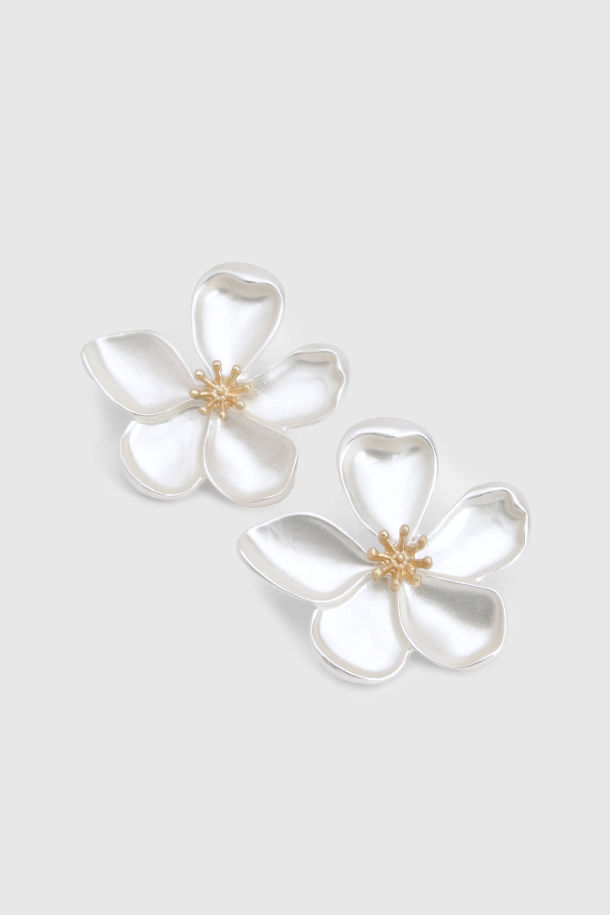 boohoo Boucles d'oreilles à clous fleuris brossées