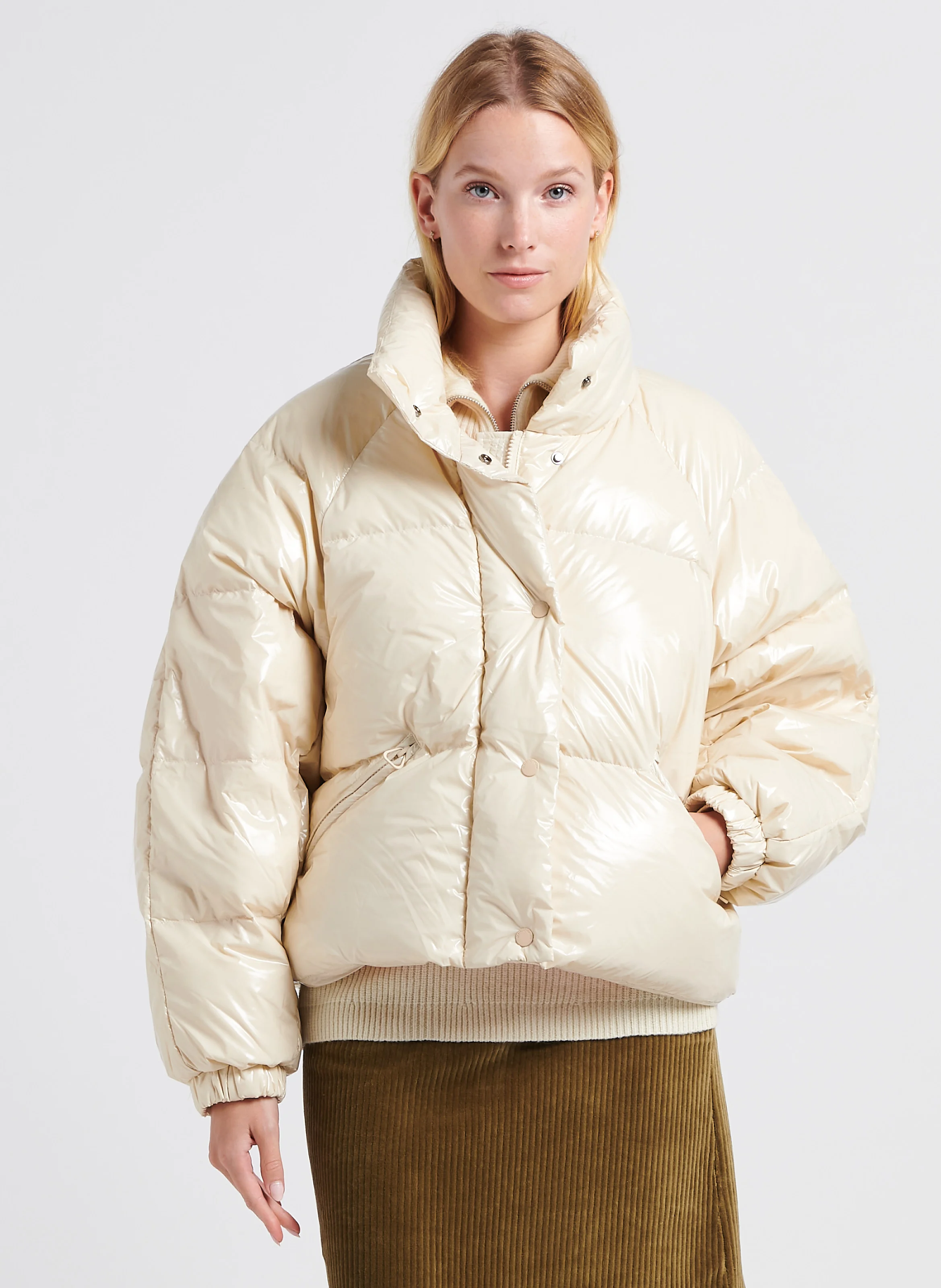 EMMANUELLE BRIGHT - Doudoune col montant oversize| Beige
