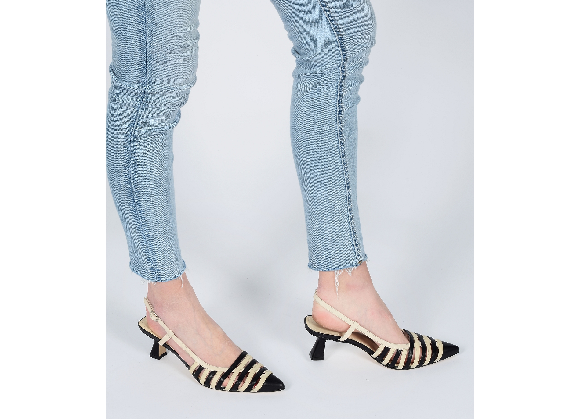 S8109 beige noir