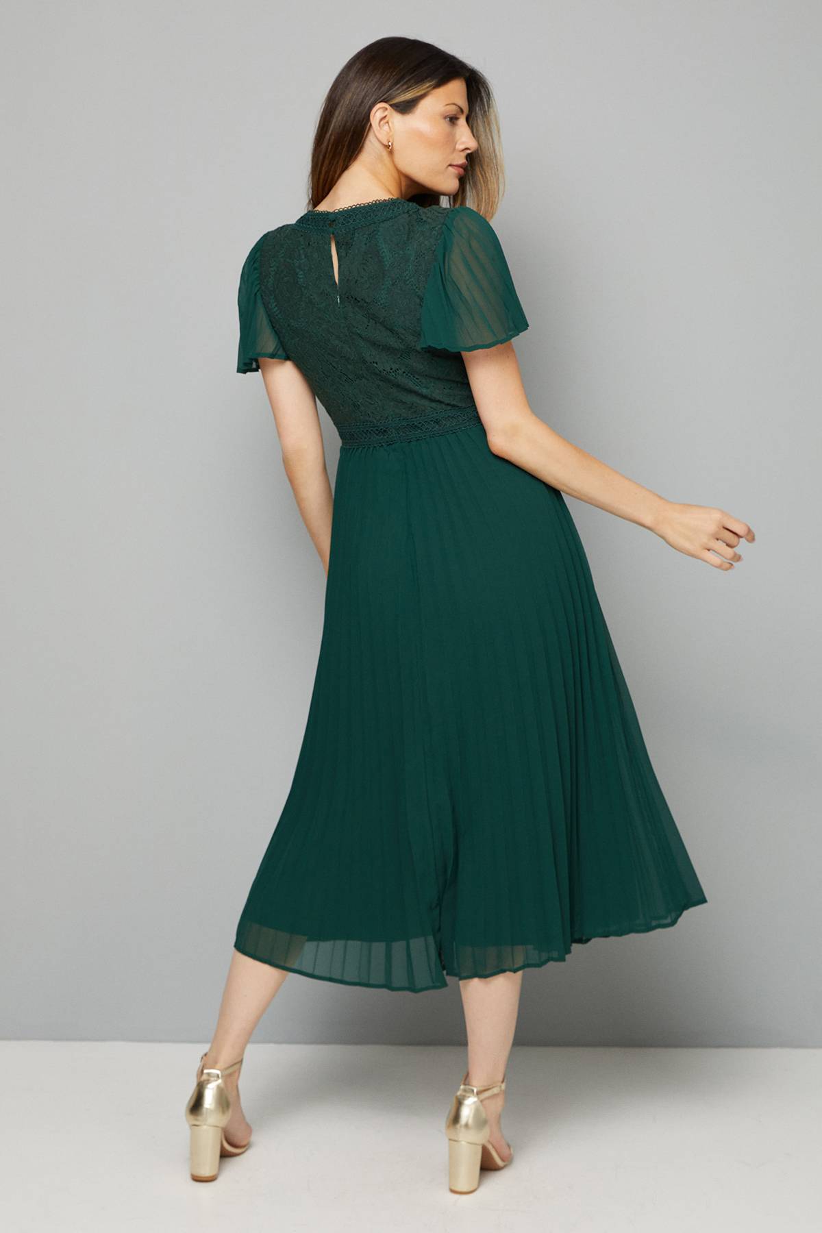 Wallis Robe Mi-Longue à Jupe Plissée en Dentelle