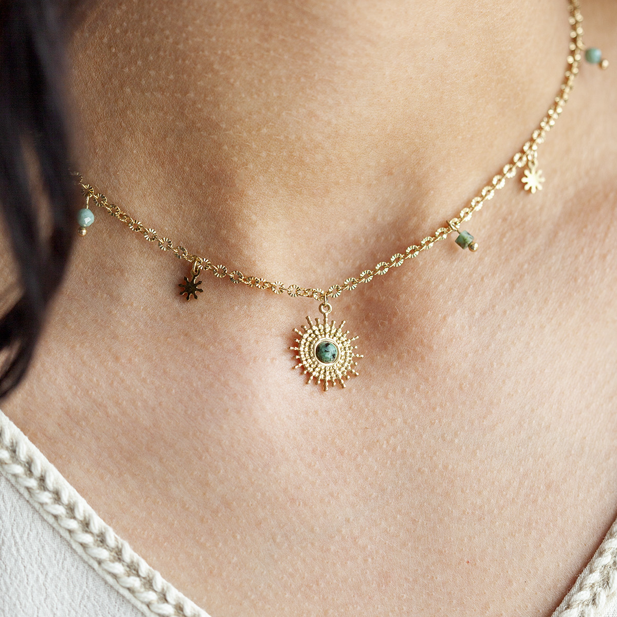 Collier acier jaune pierres naturelles soleil 43 cm