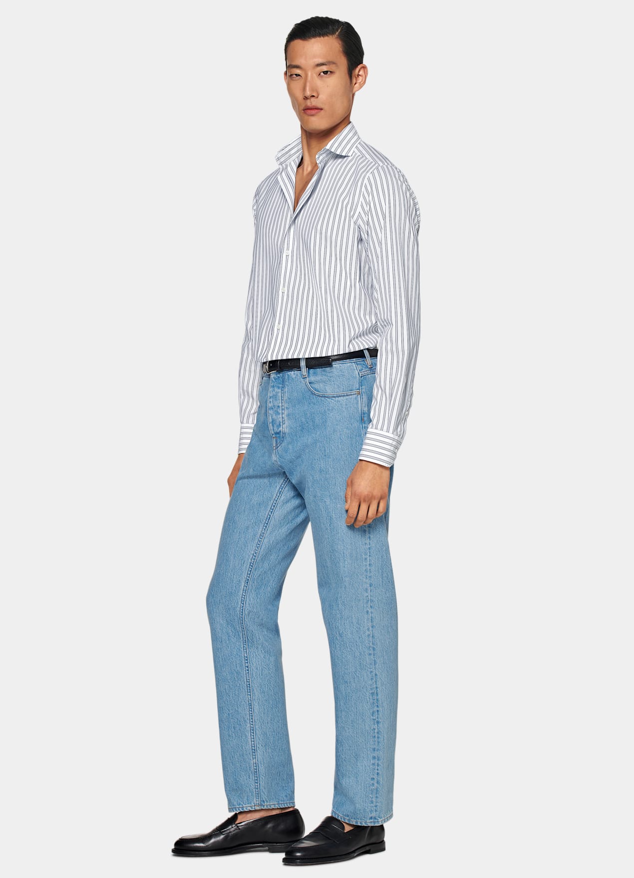 Chemise coupe ajustée bleu marine à rayures