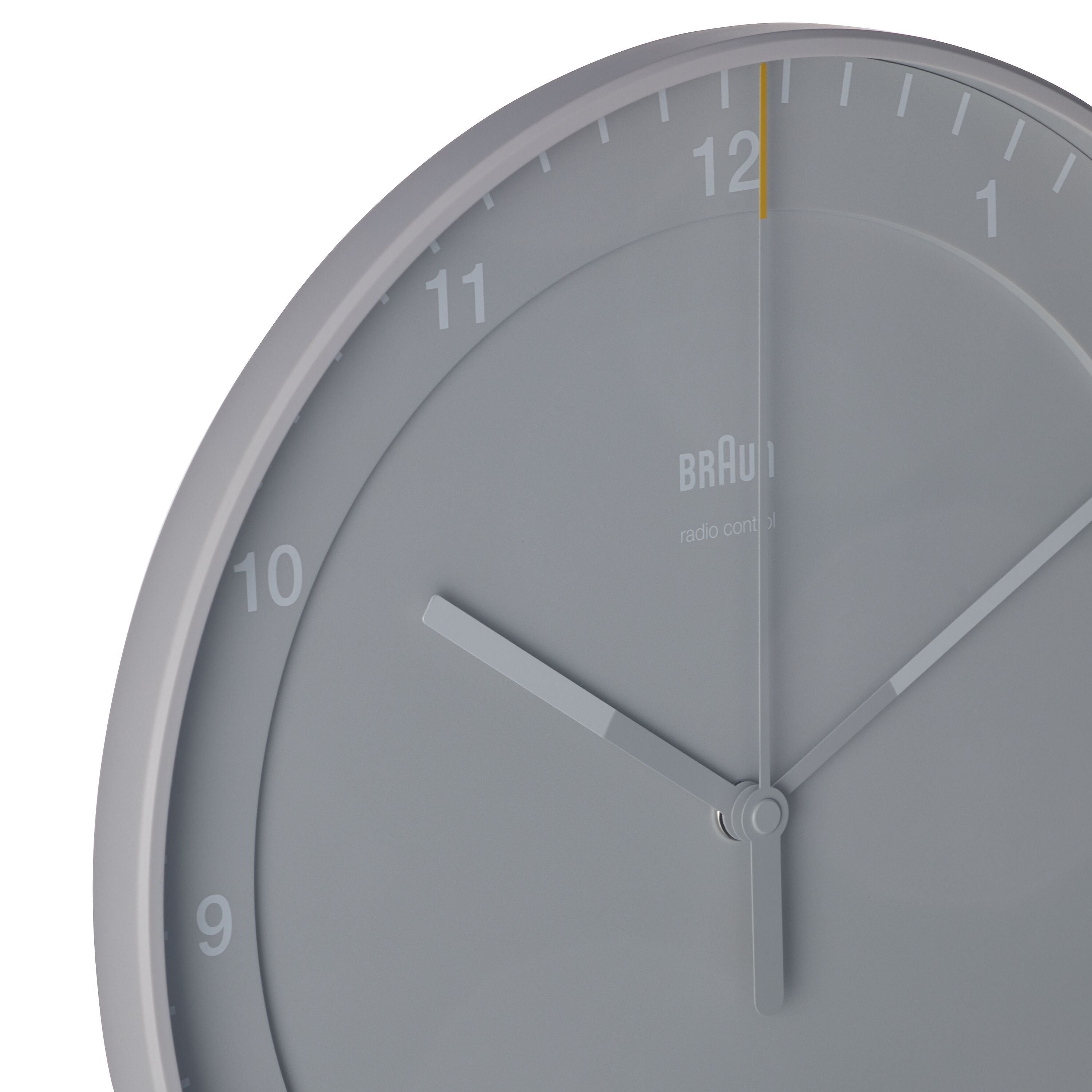 BRAUN Wanduhr - Grau / H: 30.0 cm