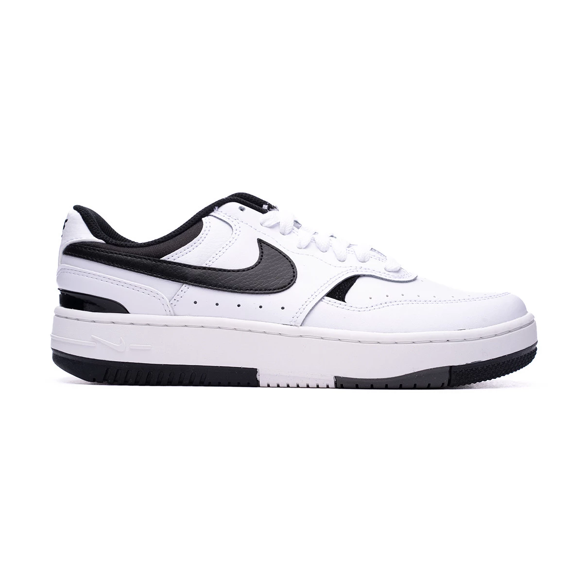 Sneakers Nike Gamma Force Mulher