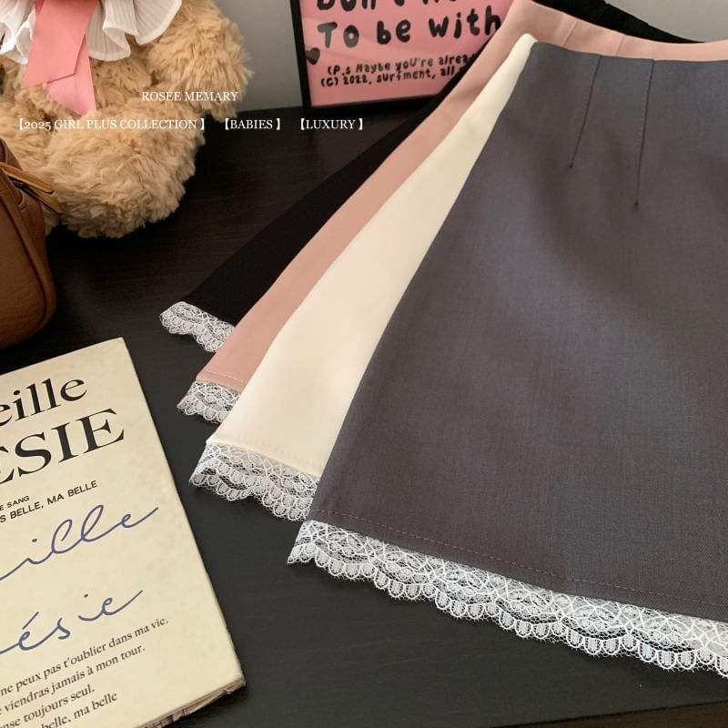 Flowerisque - Mini A-lijn rok met hoge taille en kanten rand