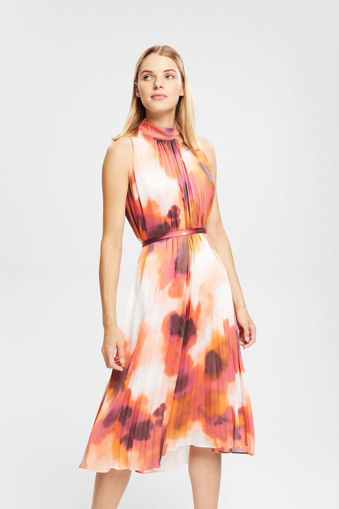 Vestido midi plissado com estampa floral - Multicolorido