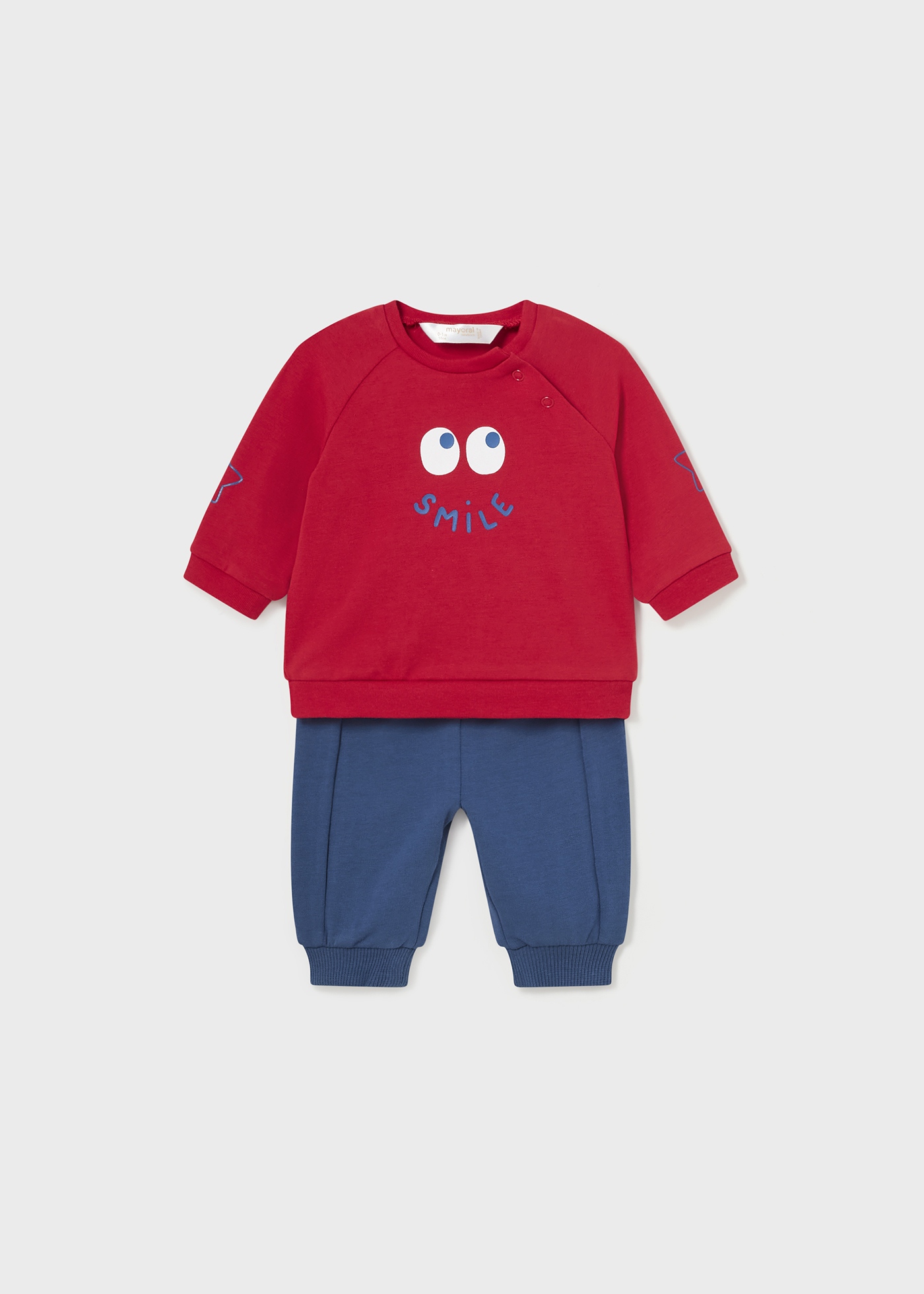 Conjunto de 4 peças em algodão sustentável para recém-nascidos.