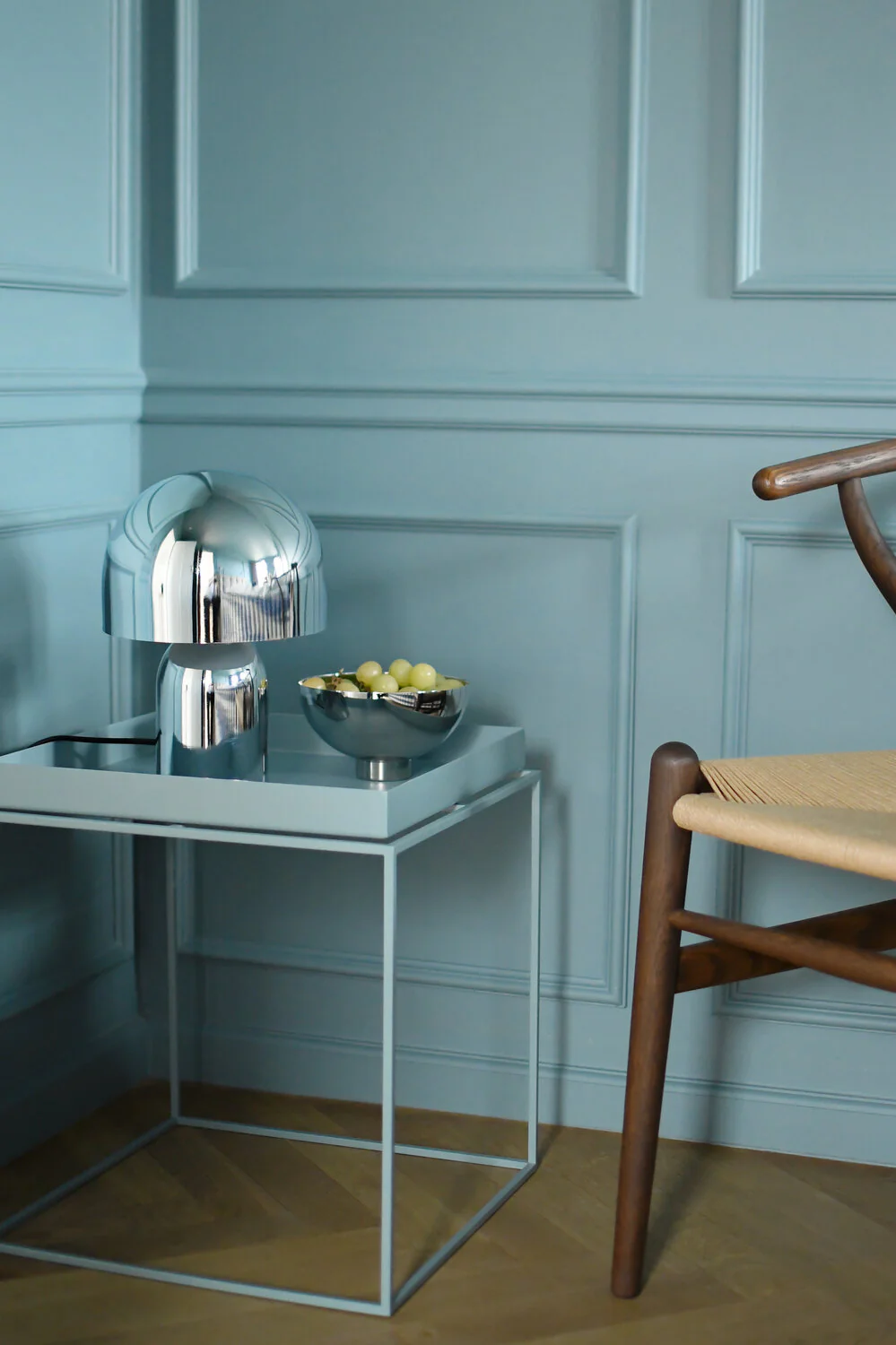 Bahne Interior  Mushroom shiny bordlampe, chrome - H30cm
