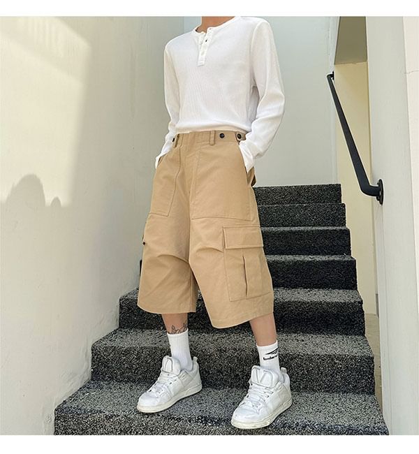 Freehop - Mid Rise Plain Cargo Shorts