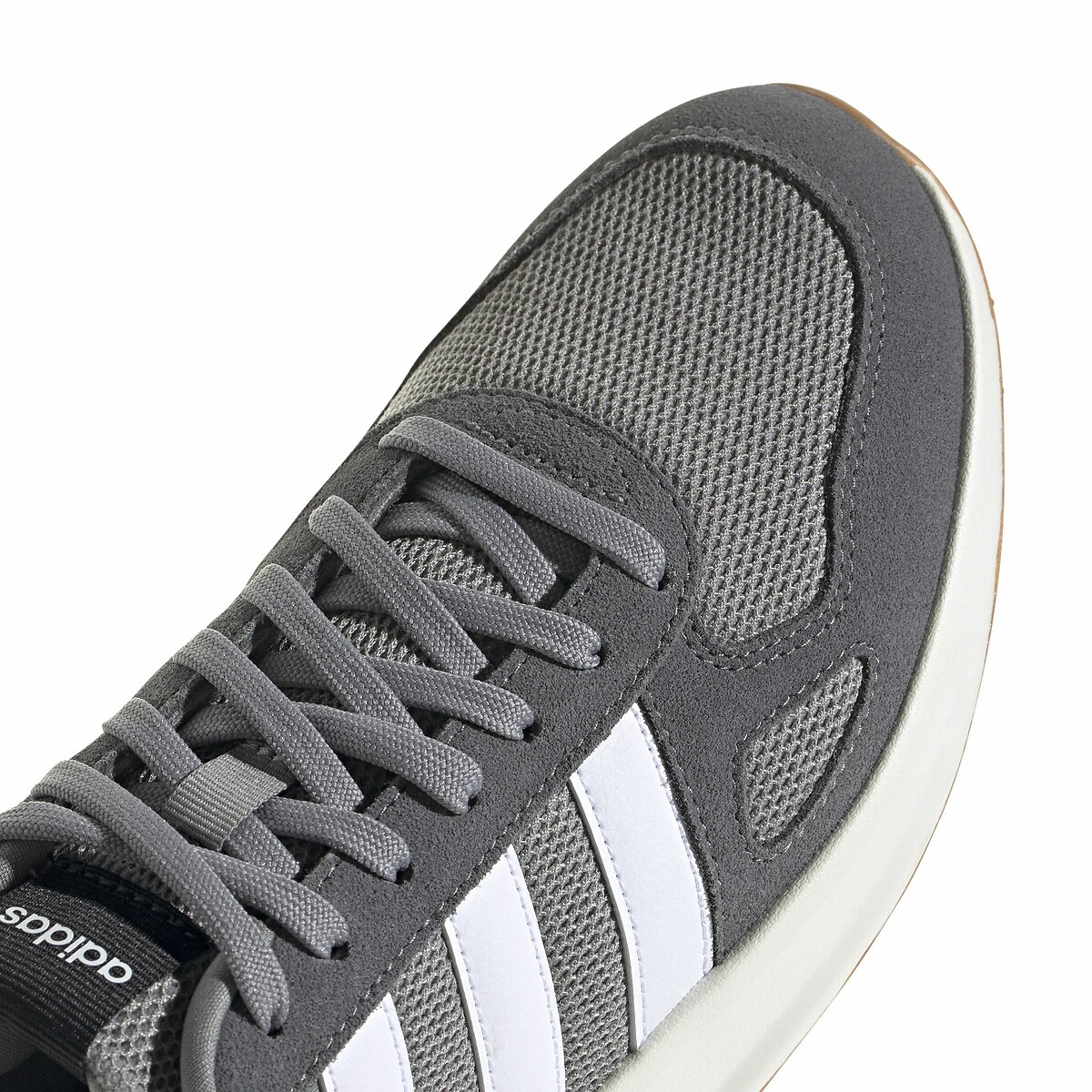 ADIDAS ROUPAS ESPORTIVAS<br>Tênis Run 84