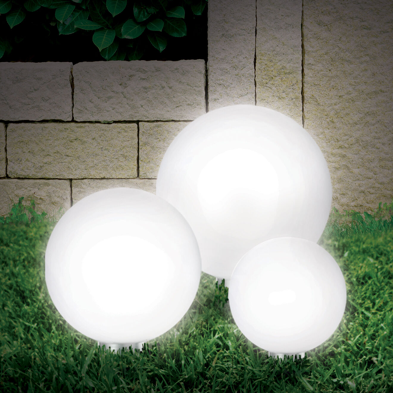 Pratik Garden Lampe Solaire Comète Inox/blanc - D.20 cm