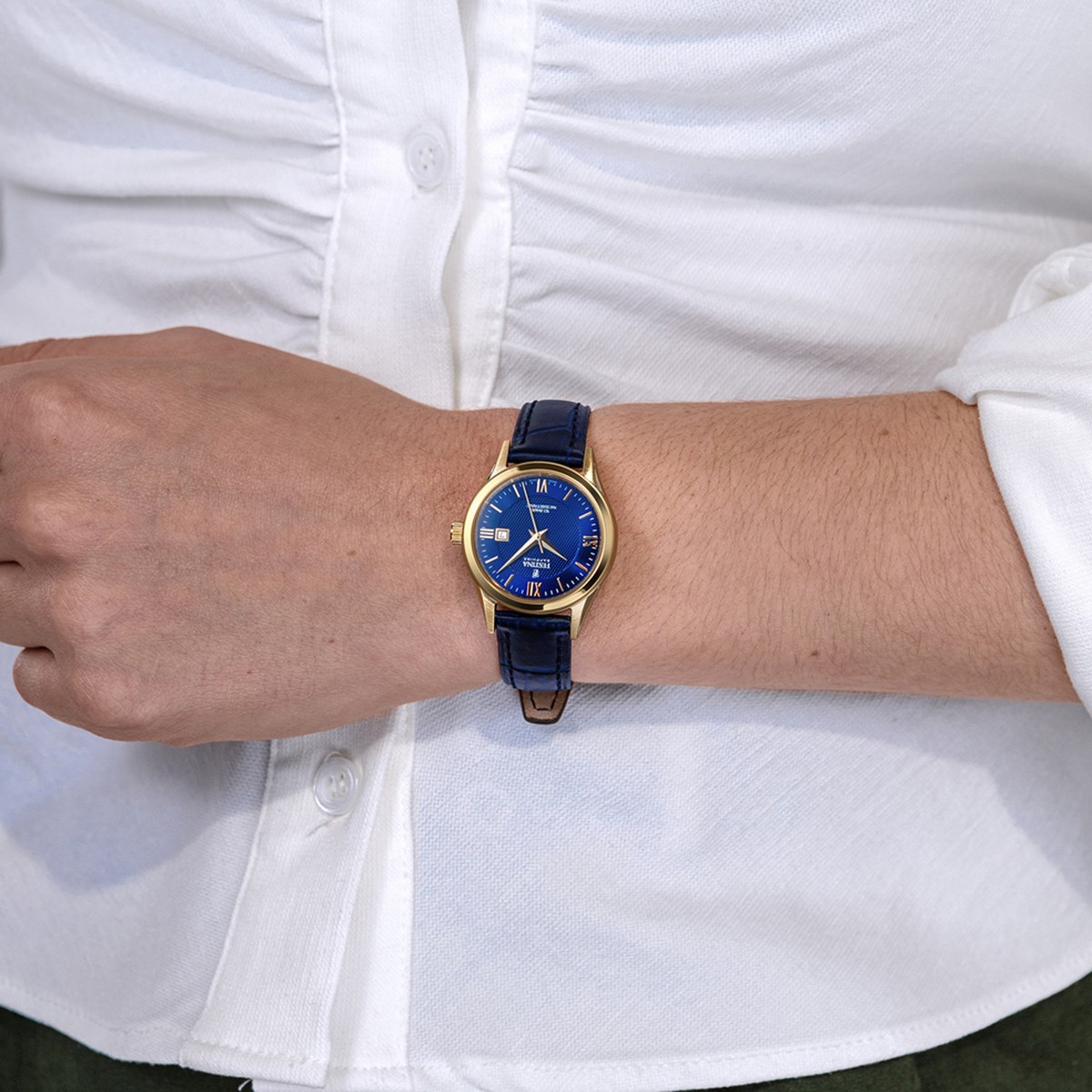 Montre femme Festina dorée cuir bleu