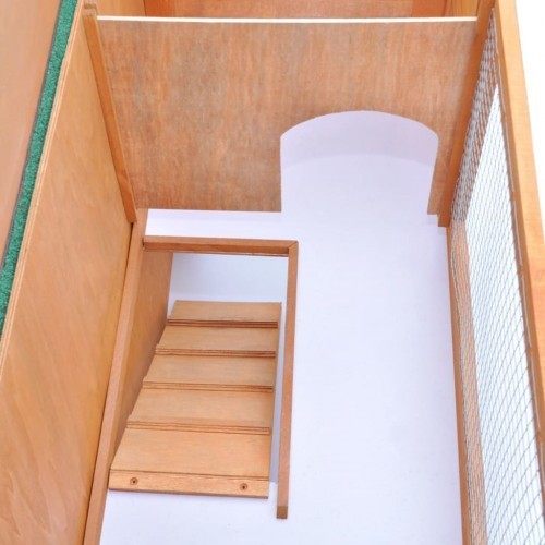 Gaiola externa para coelhos com porta, cor madeira.
