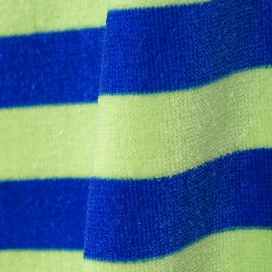 Famy Badetuch mit Streifen blau / limette