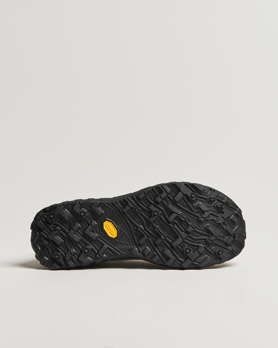 Norda 001 Running Sneakers Cinder