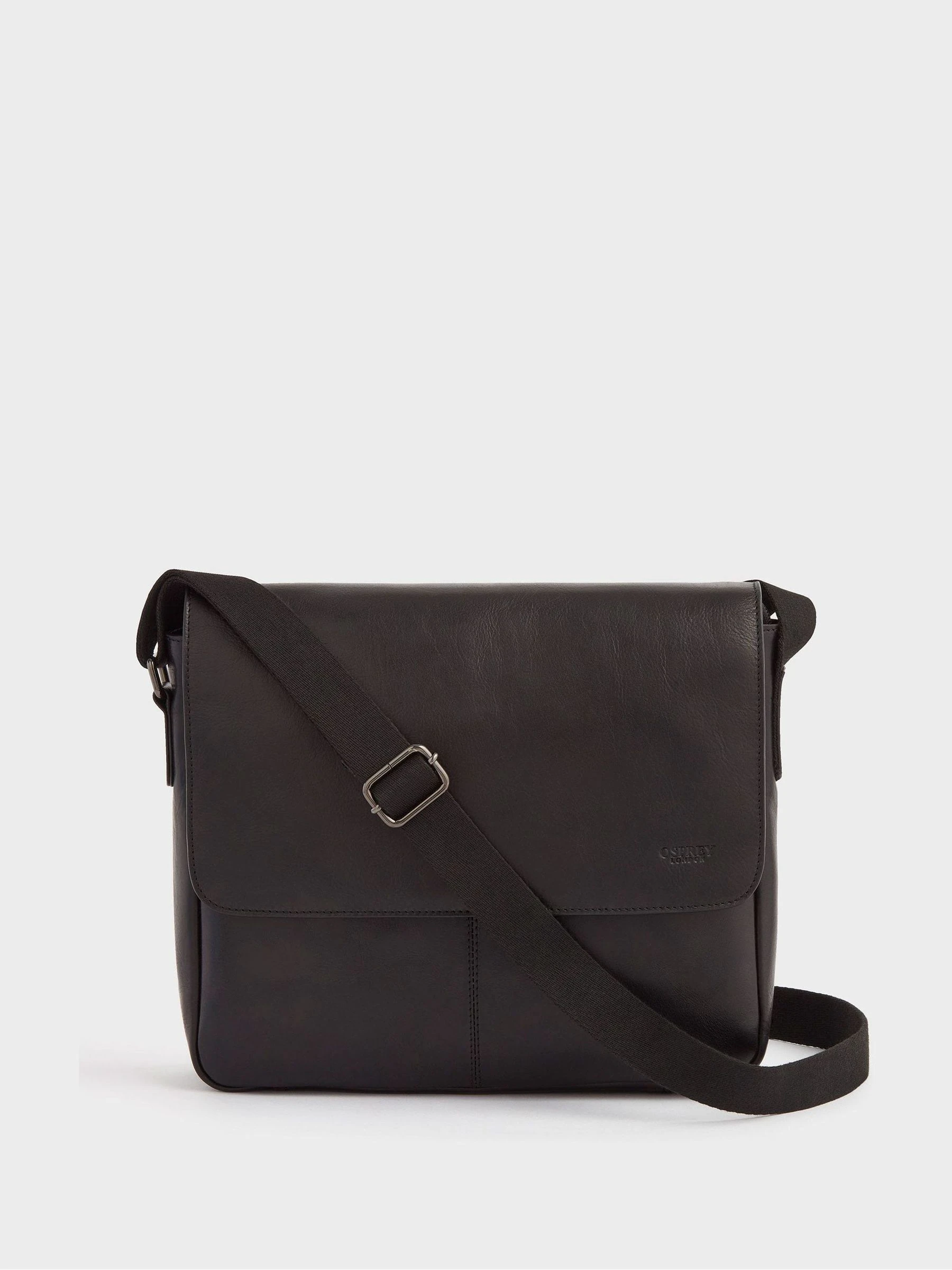 Zwart - OSPREY LONDON - The Brooks - Grote messenger-tas