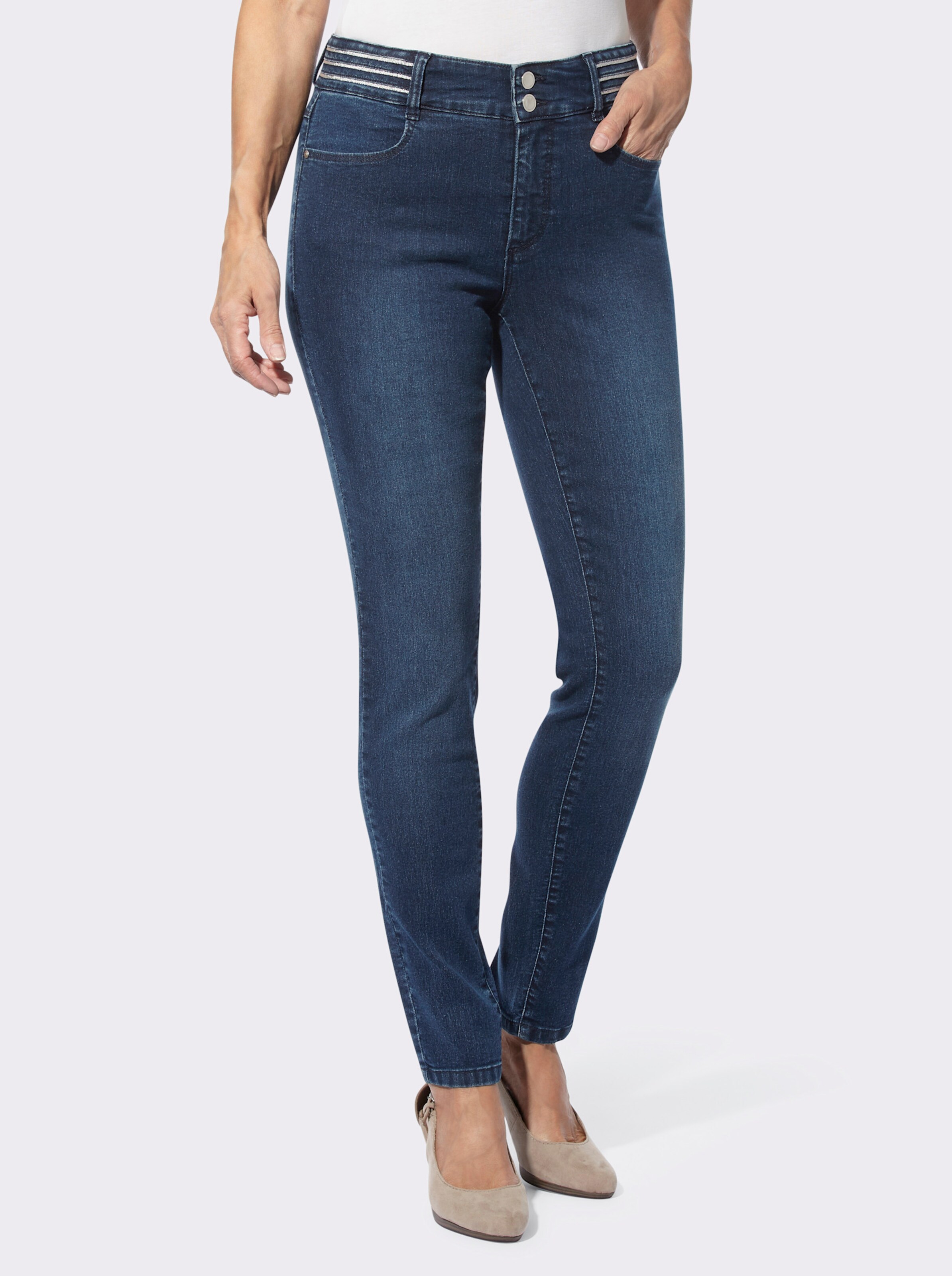 Jeans mit verziertem Bund