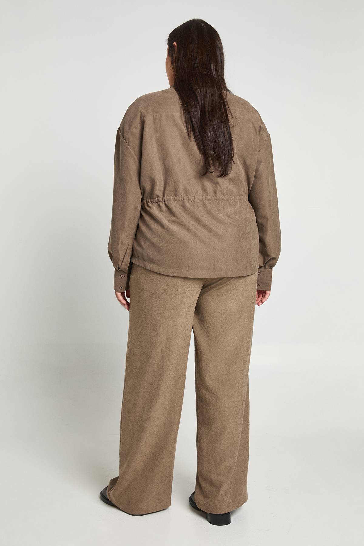 boohoo Pantalon Large Grande Taille