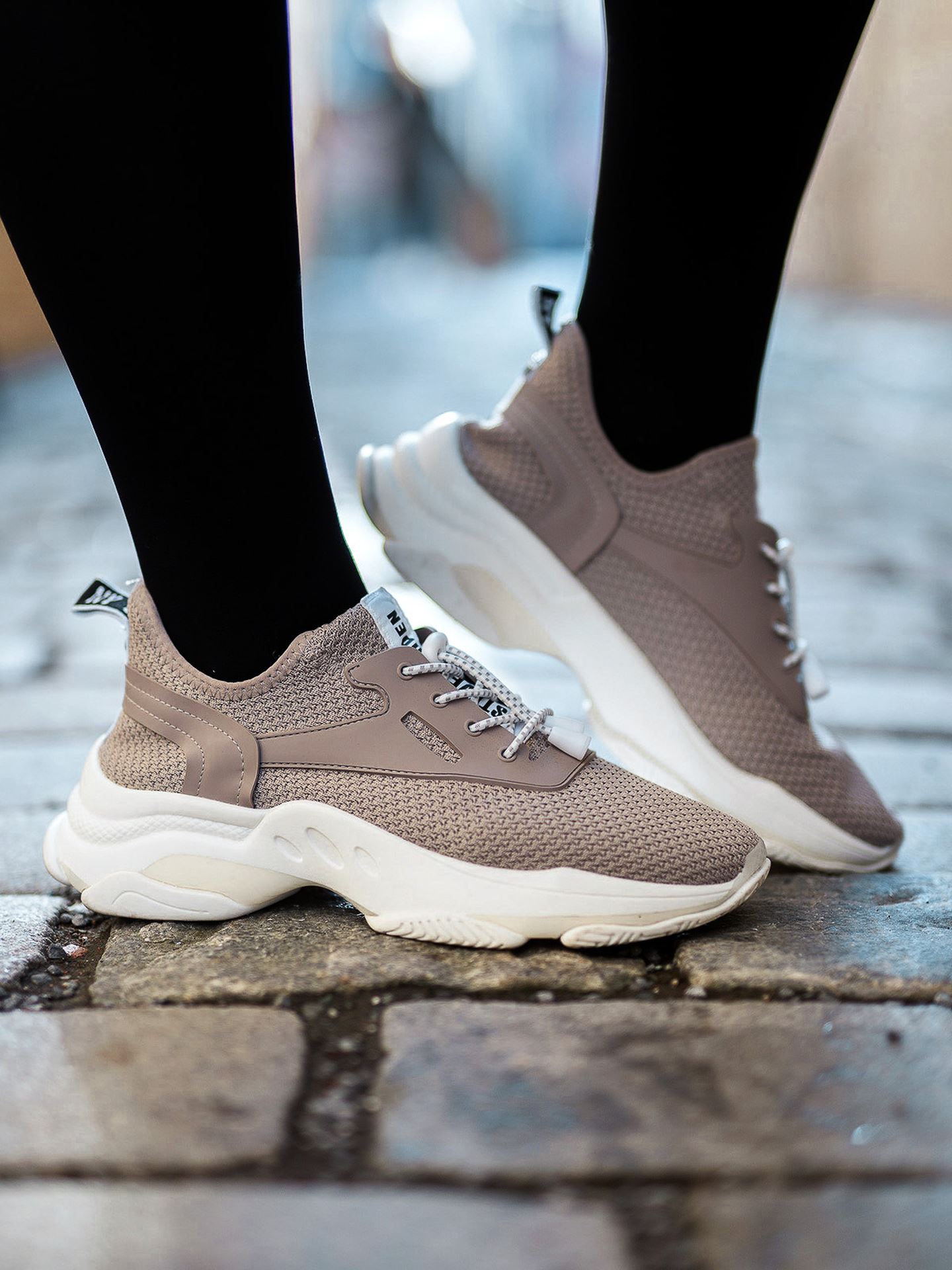 Match Sneaker
