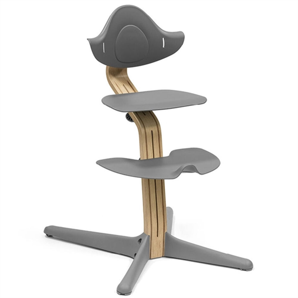 Nomi® Stol Oak Grey - Stokke® → Luksusbaby.dk