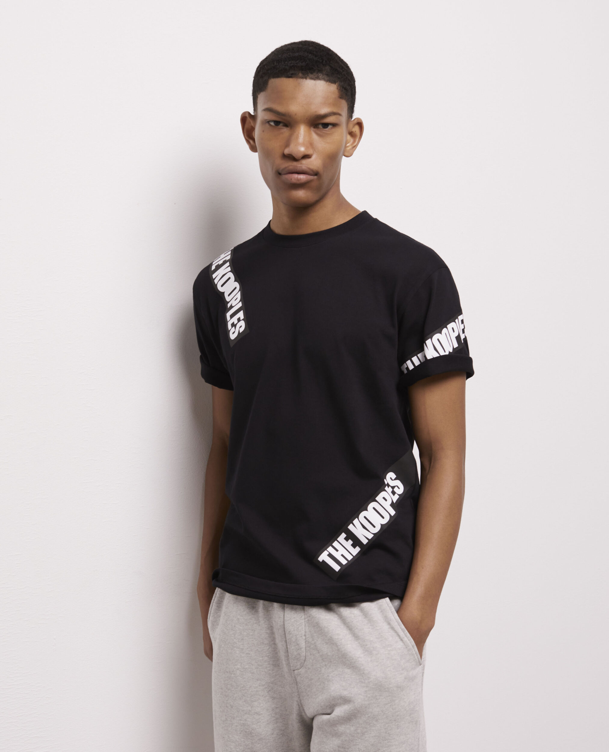 T-shirt noir Tape logo