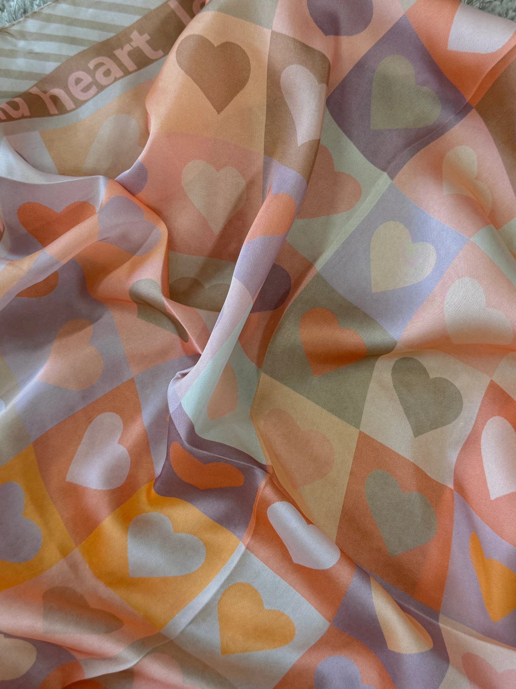 A-bee Dina Scarf