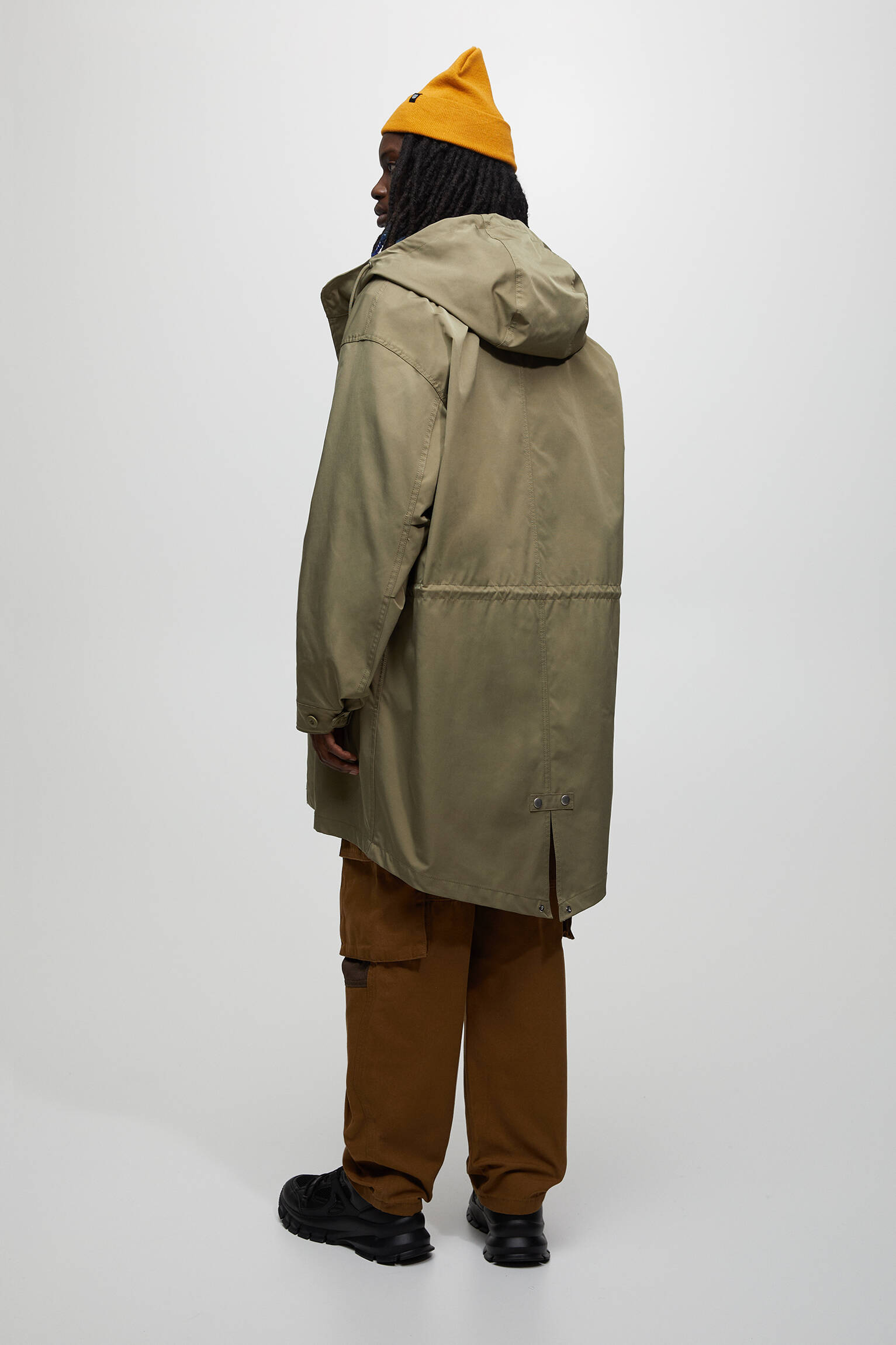 PARKA COM CAPUZ - CÁQUI