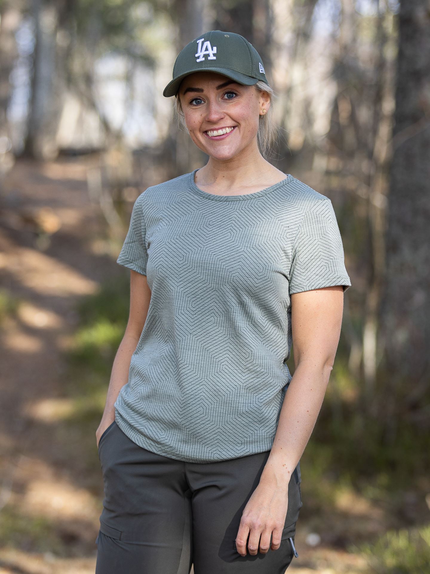 Nipa Tee