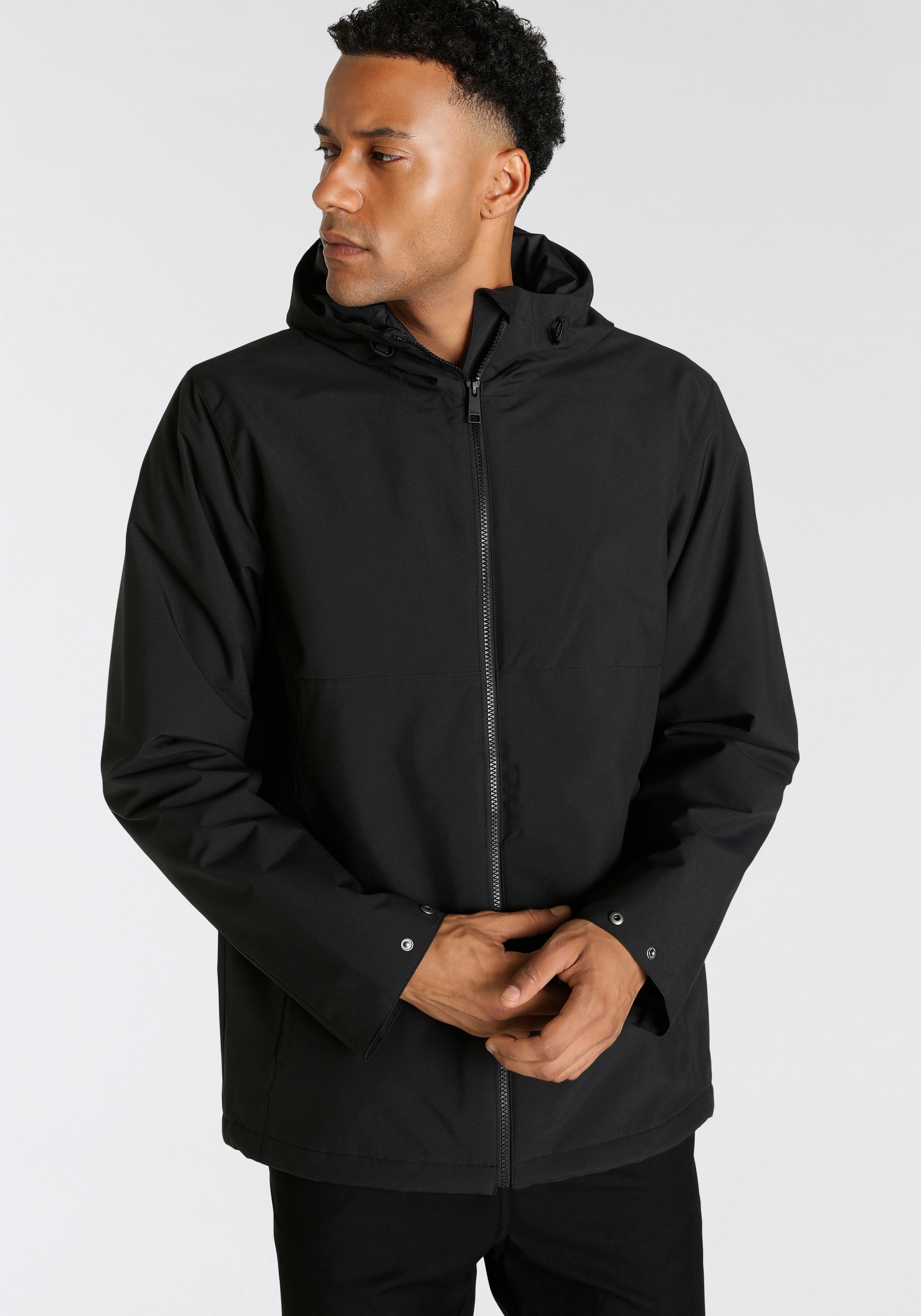 Jack Wolfskin Funktionsjacke »NOSTA Outdoorjacke« mit Kapuze Wärmend, winddicht, wasserabweisend, Übergangsjacke