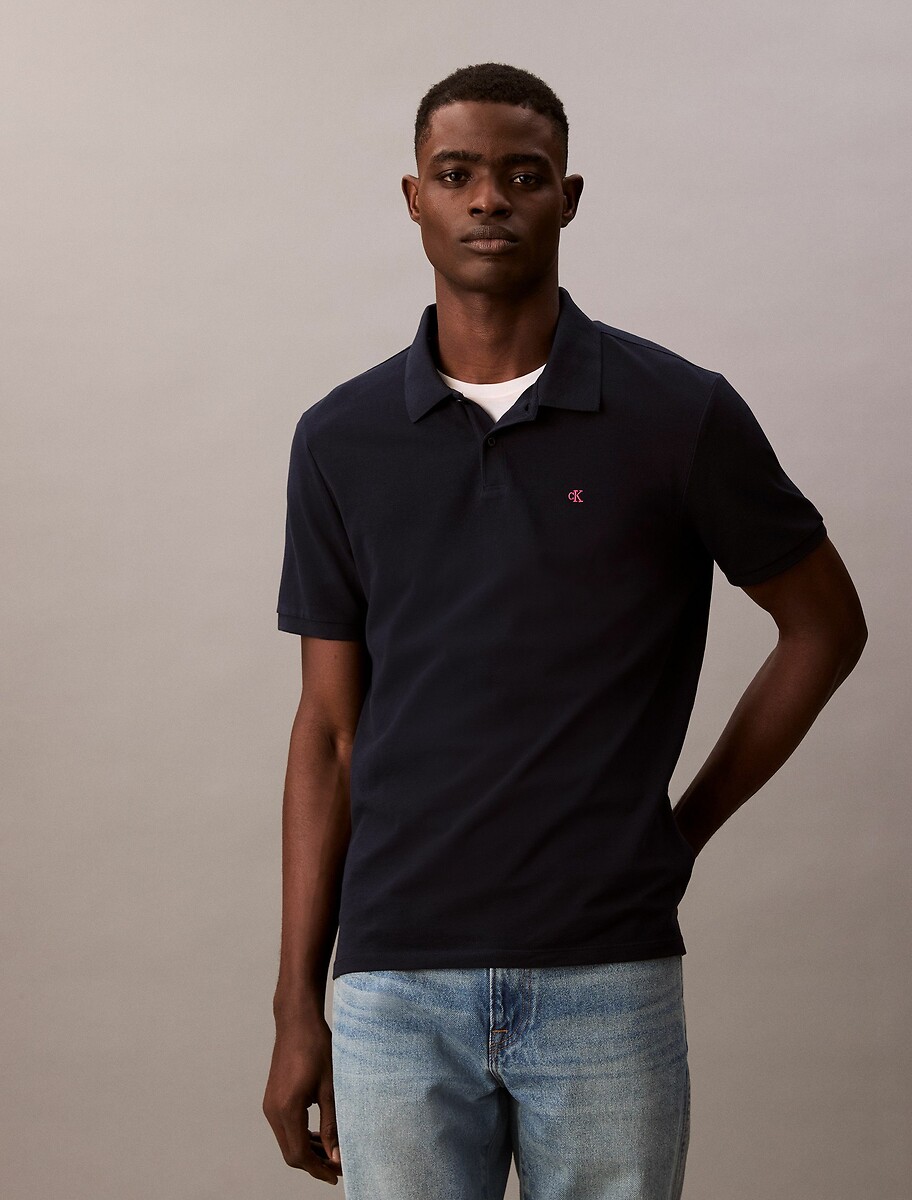 CALVIN KLEIN JEANS<br>Camisa polo em algodão piqué com mangas curtas