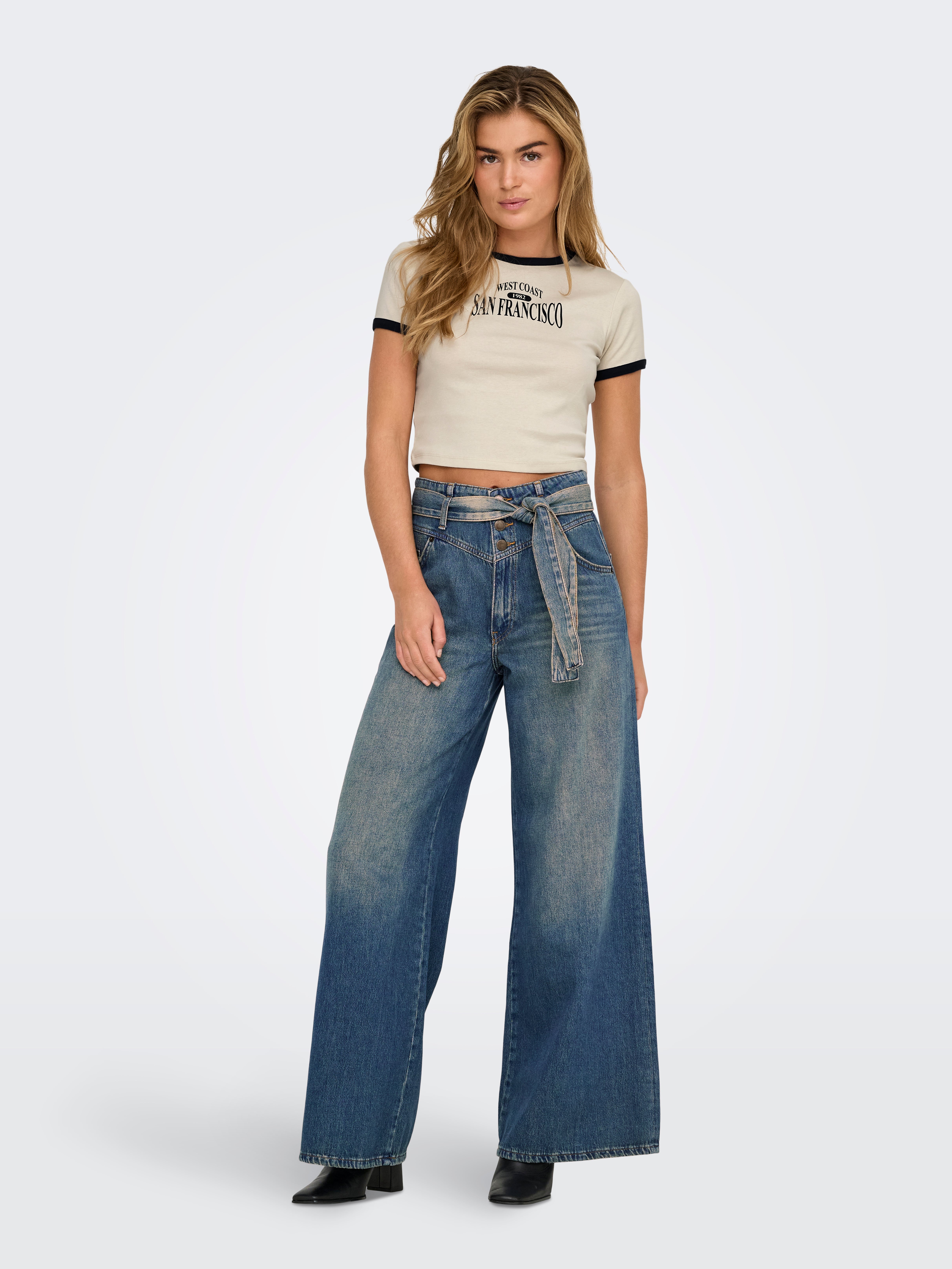 ONLJOELLE Hohe Taille Weiter Beinschnitt Jeans Medium Blue Denim