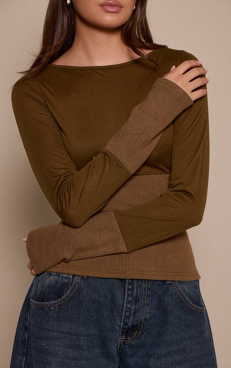 Dark Khaki Haut Ajusté À Manches Longues En Jersey Côtelé Contrasté