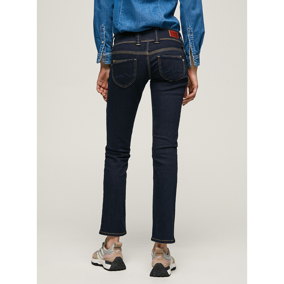 PEPE JEANS<br>VENUS calça jeans de cintura baixa com fechamento duplo por botões
