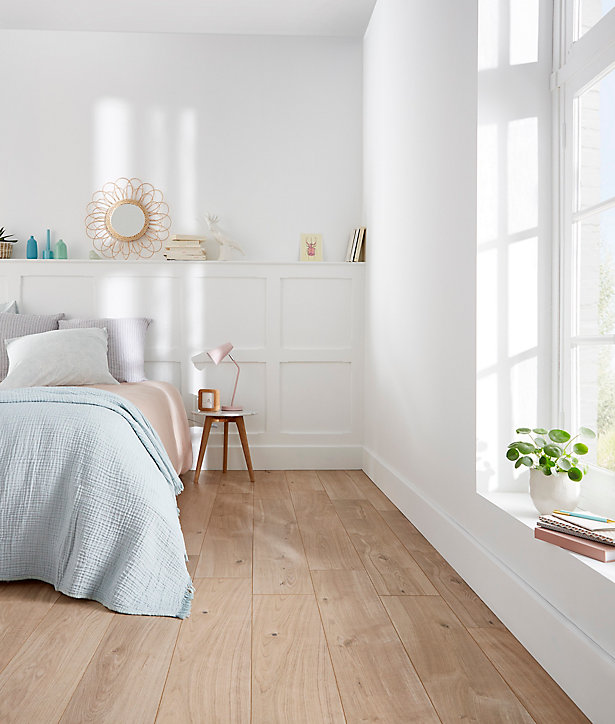 Peinture murs plafonds et boiseries Dulux Valentine 98% monocouche velours blanc 2,5L