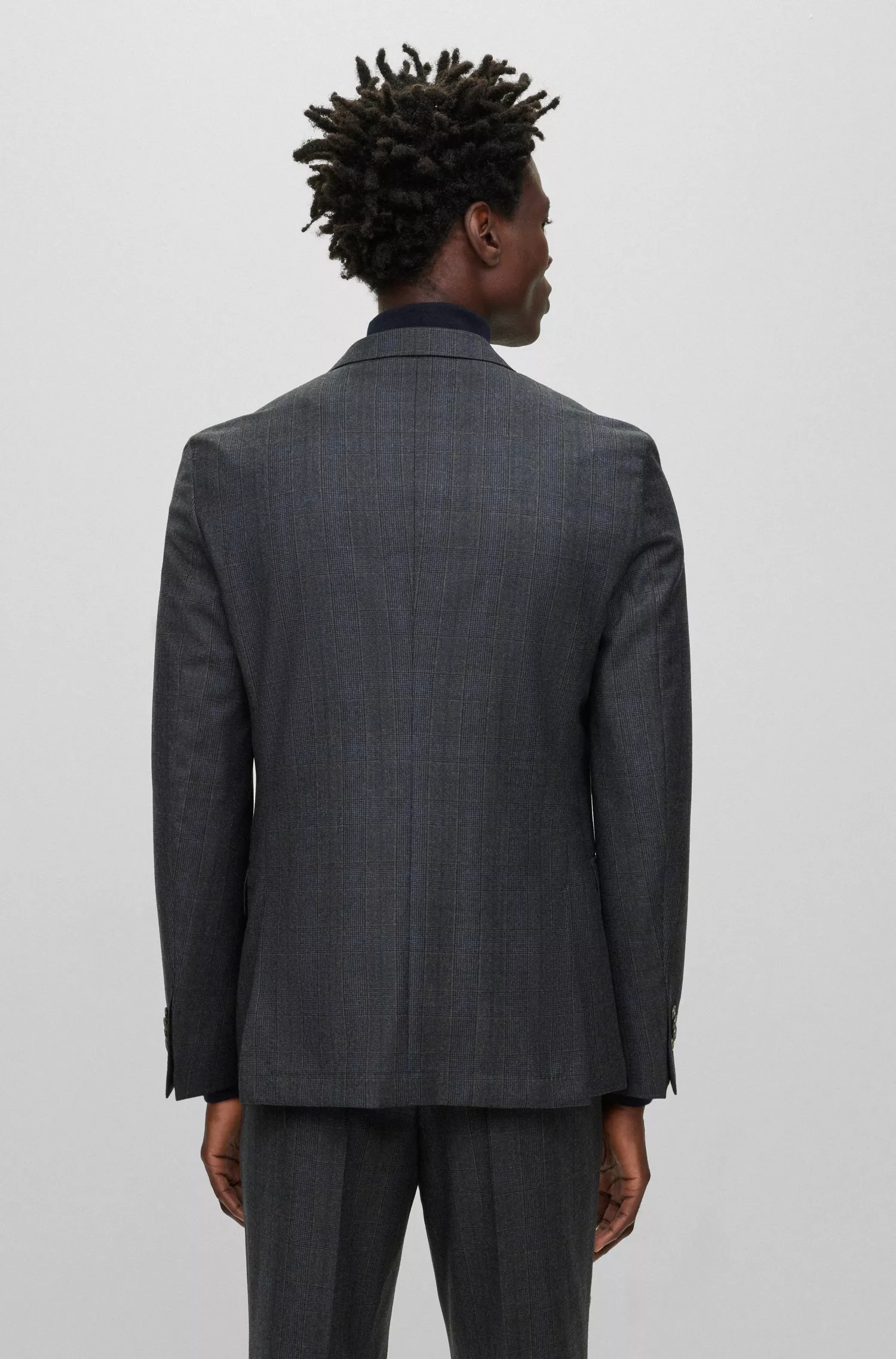 Terno BOSS preto slim fit em lã virgem xadrez.