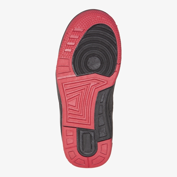 Blue Box jongens sneakers zwart met rode details