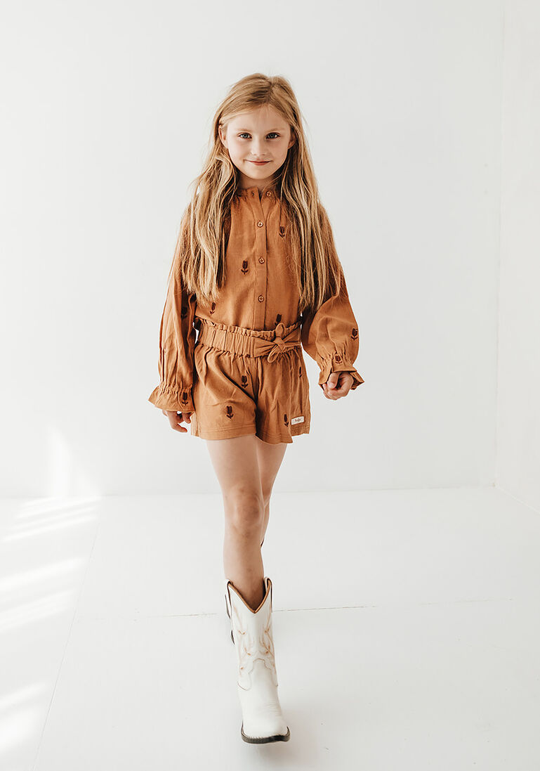 BAJE STUDIO camel baje studio  short