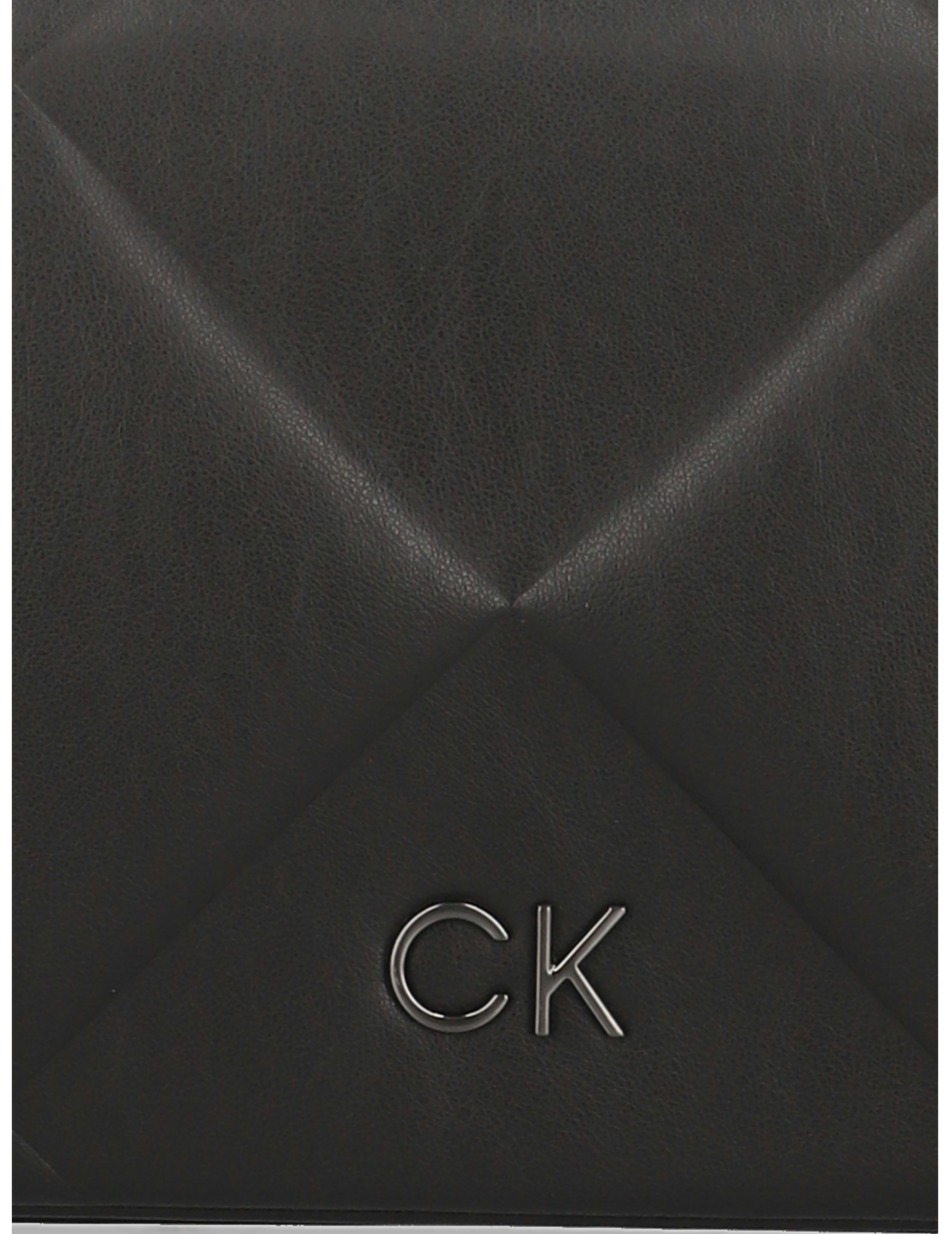 RE-LOCK QUILT SHOULDER BAG