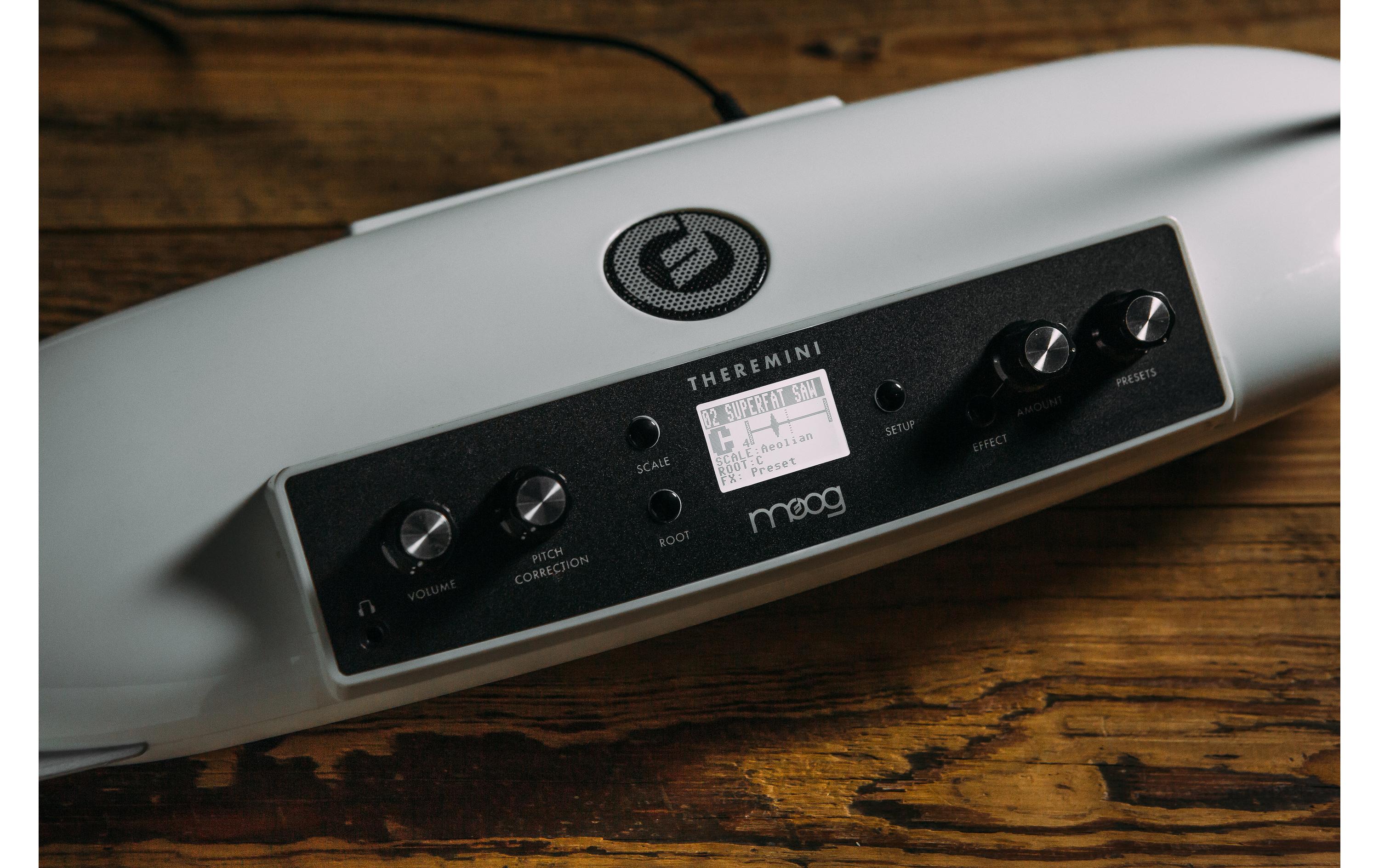 Synthesizer Theremini<br>Theremin neu interpretiert