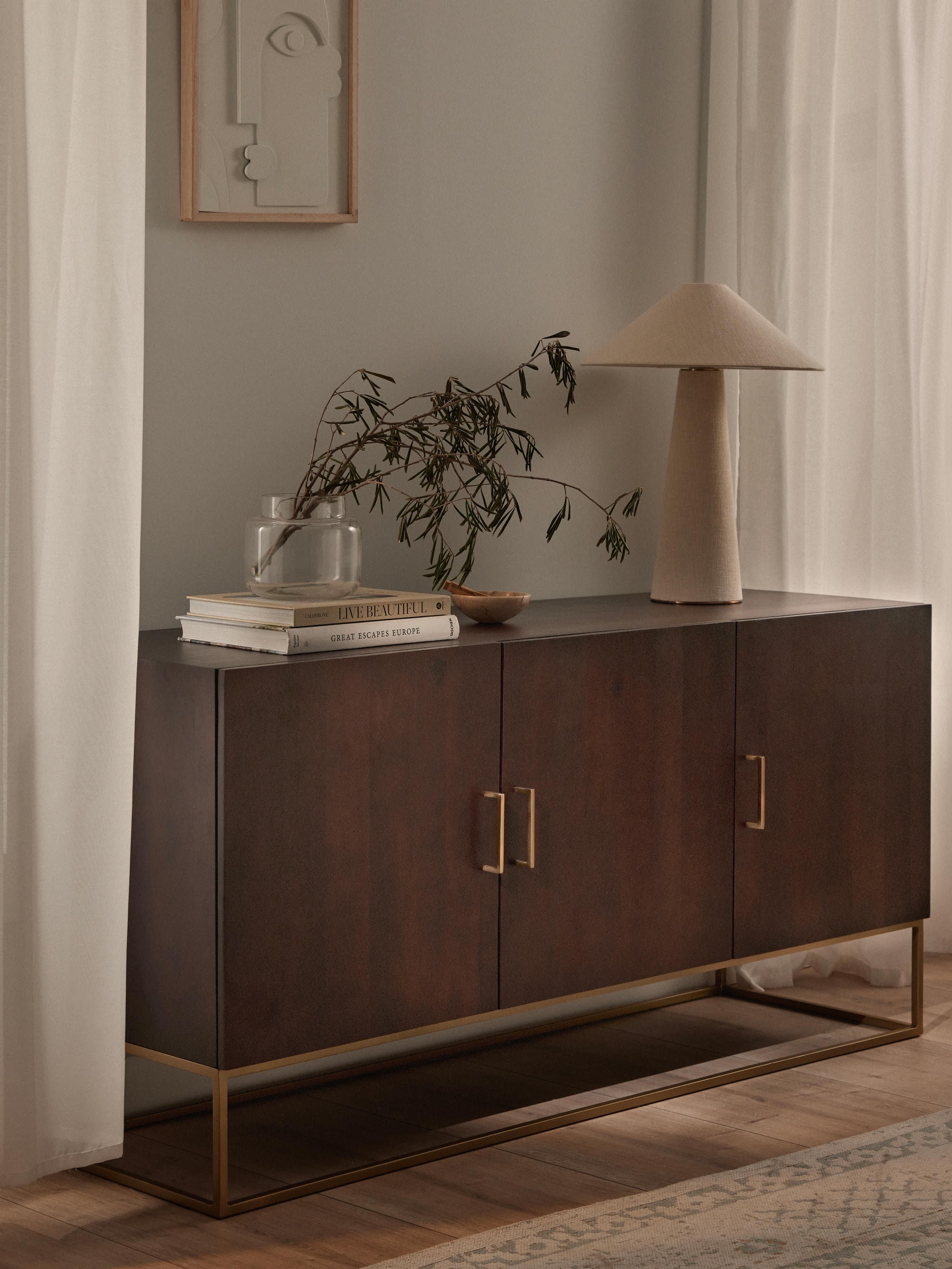 Dressoir Lyle van mangohout
