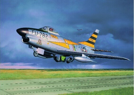 Revell - F-86D Dog Sabre Modelfly Byggesæt - 1:48 - Level 4 - 03832