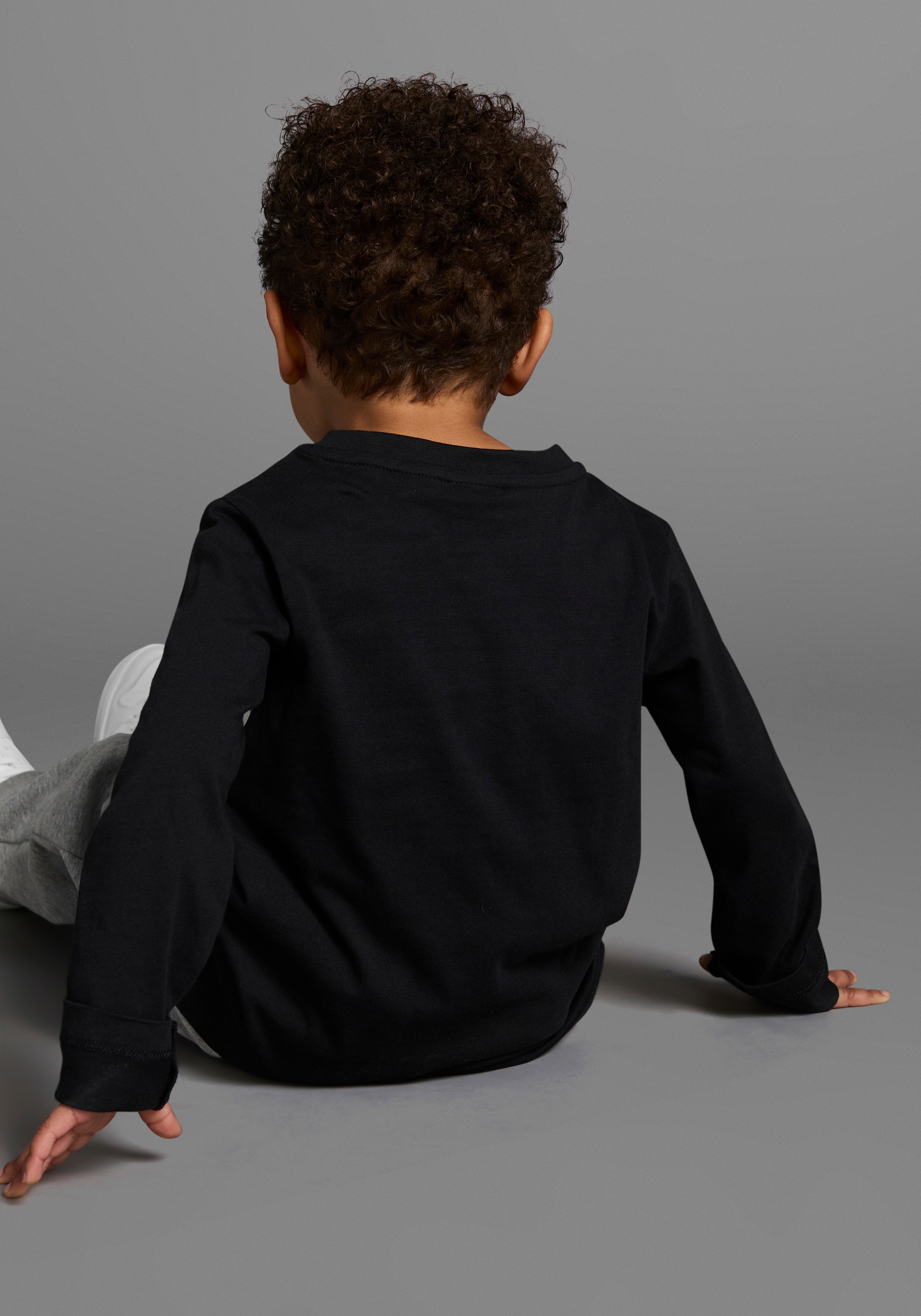 KIDSWORLD Langarmshirt »GREEN DINO«, langärmlig,  mit trendigem Druck,  Rundhalsausschnitt,  aus Baumwolle